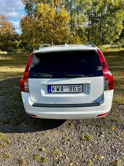 Volvo V50 2011 photo 4