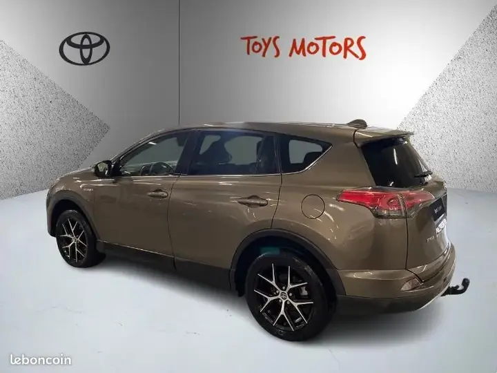 Toyota Rav4 2017 photo 2