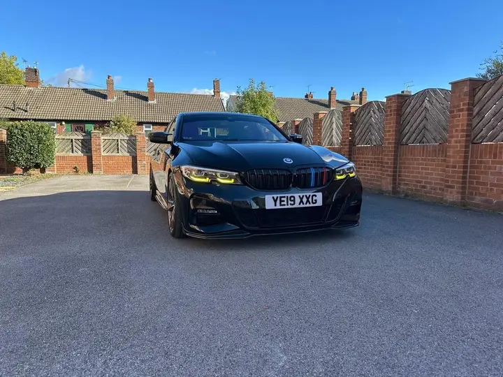 BMW 320I 2019 photo 3