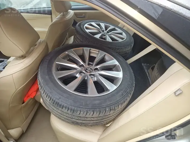 Toyota Camry 2015 photo 3