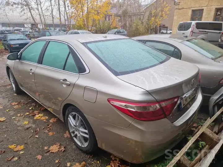 Toyota Camry 2015 photo 2