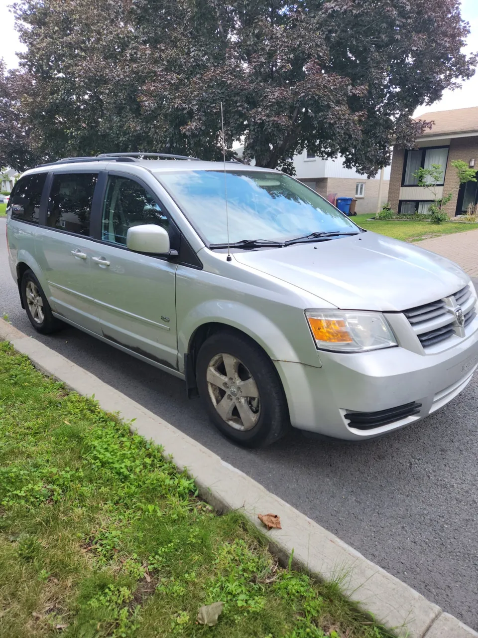 Dodge Grand Caravan 2009 photo 2