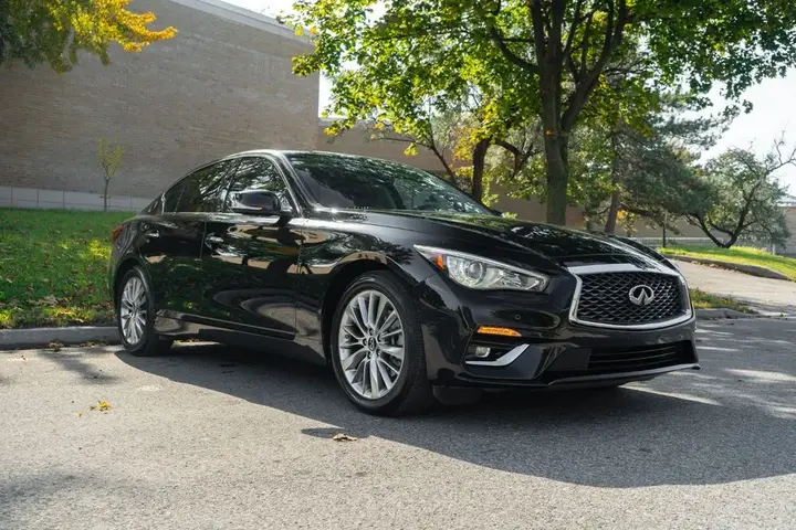 Infiniti Q50 2021 photo 3