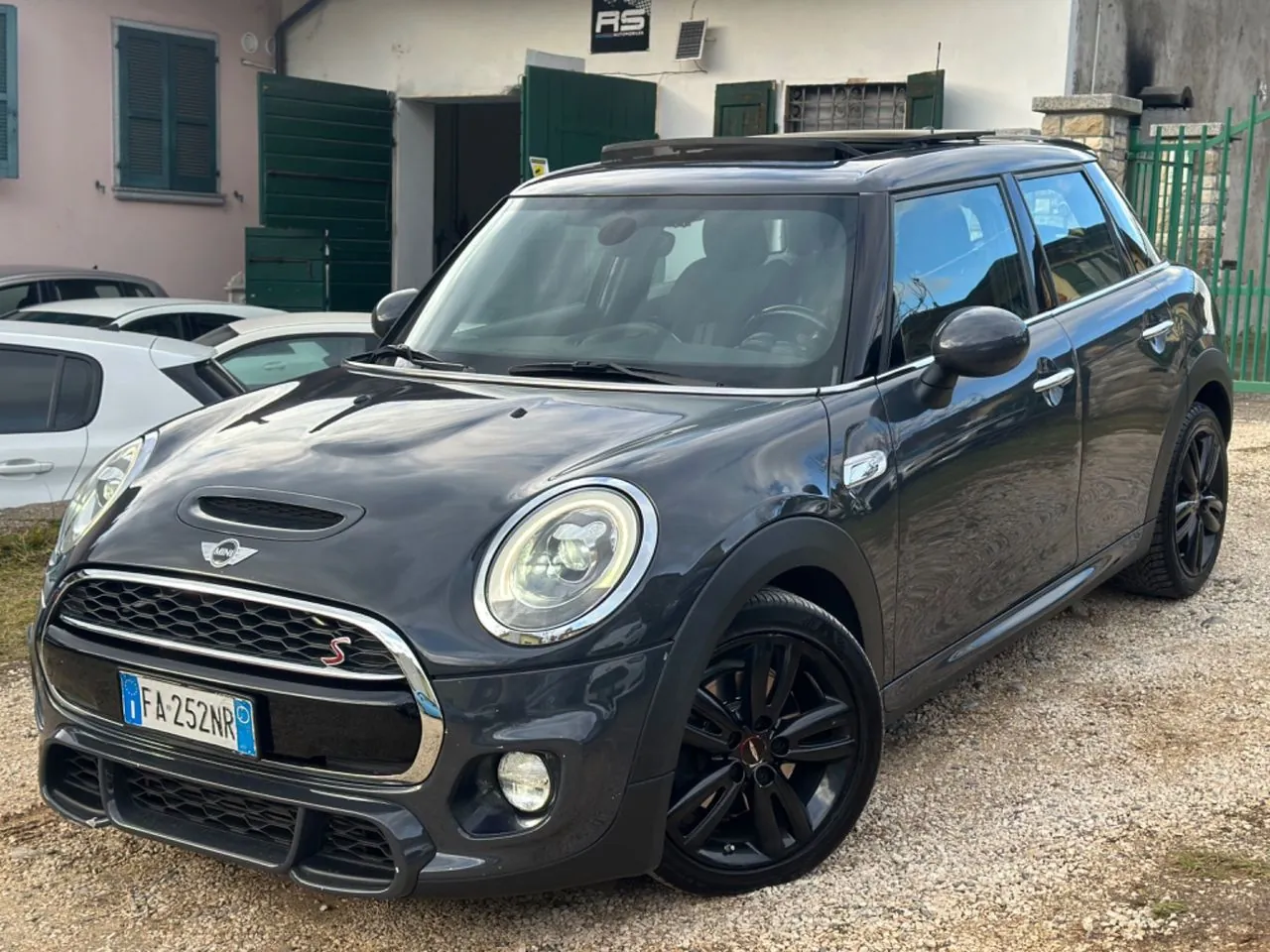 Mini Cooper 2015 photo 2