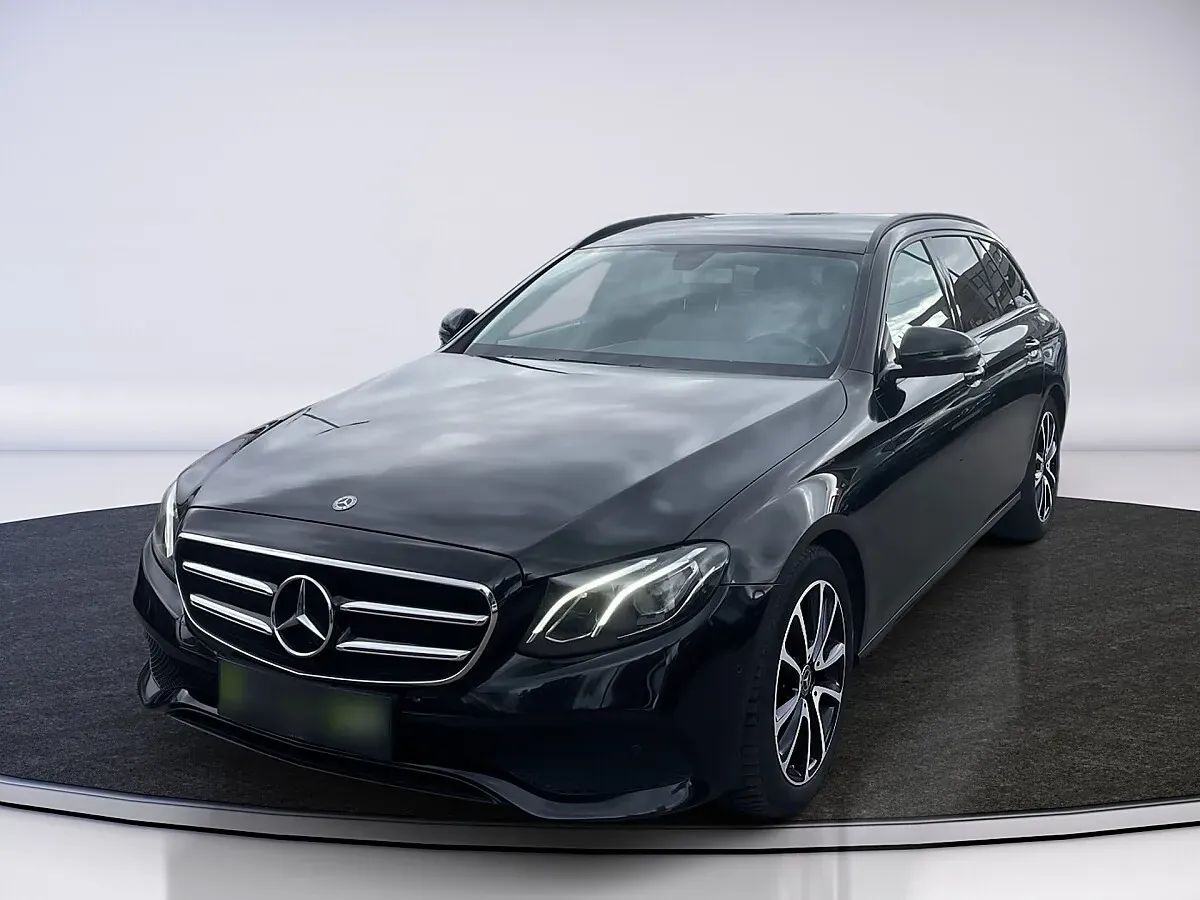 Mercedes-Benz E-Class 2019 photo 3