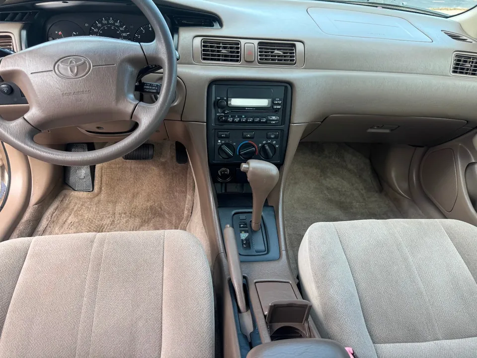Toyota Camry 2000 photo 5