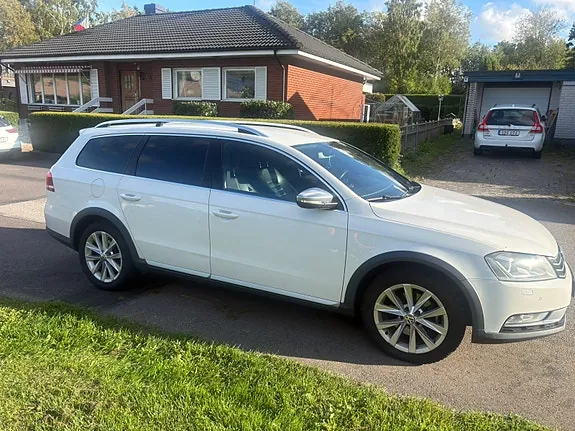 Volkswagen Passat Alltrack 2014 photo 2