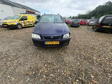 Mitsubishi Space Star 2001 photo 3