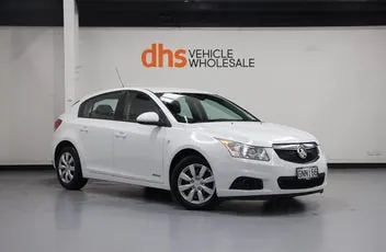 Holden Cruze 2012 photo 2