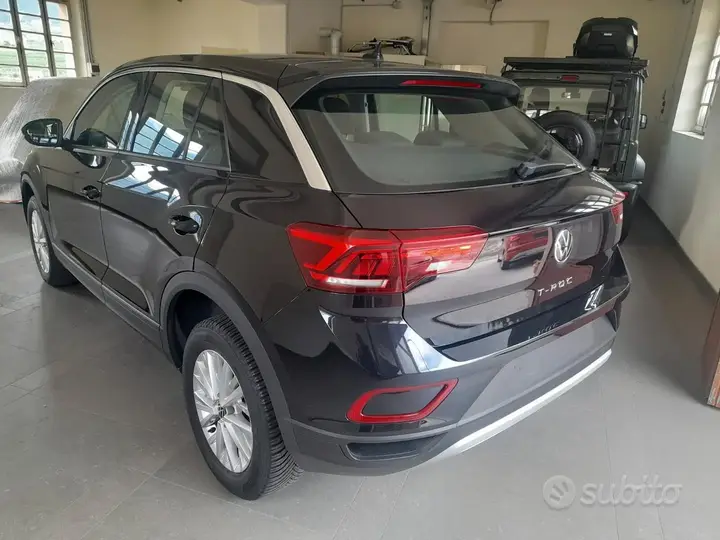 Volkswagen T-Roc 2023 photo 5