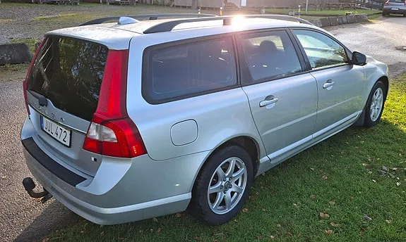 Volvo V70 2009 photo 4