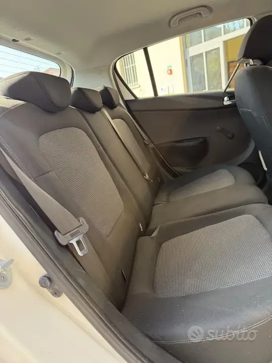 Hyundai I20 2013 photo 5