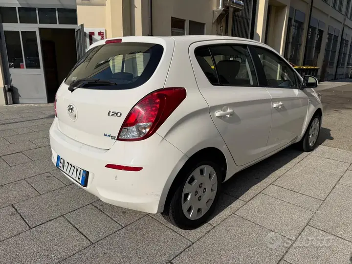 Hyundai I20 2013 photo 4