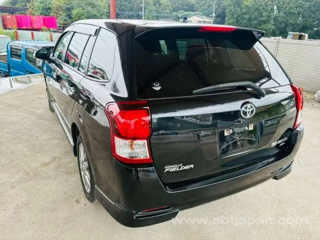 Toyota Corolla Fielder 2013 photo 3