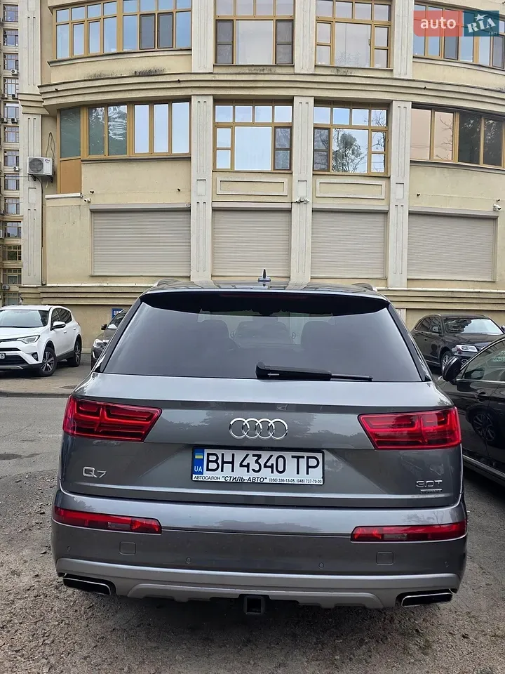 Audi Q7 2016 photo 3