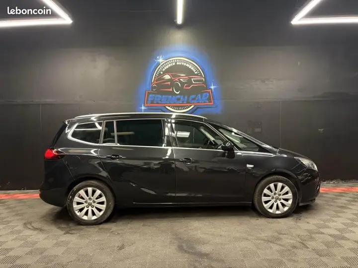Opel Zafira Tourer 2014 photo 3