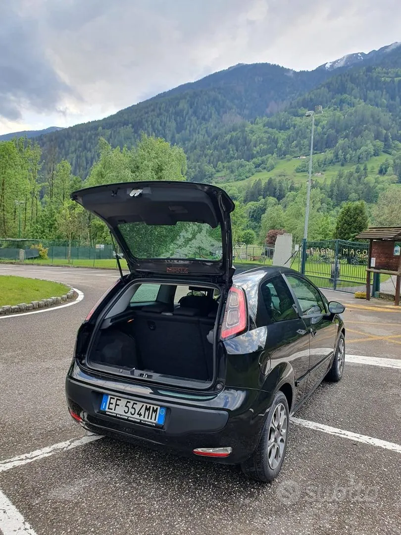 Fiat Punto Evo 2010 photo 4