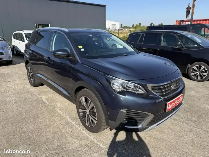 Peugeot 5008 2017 photo 2