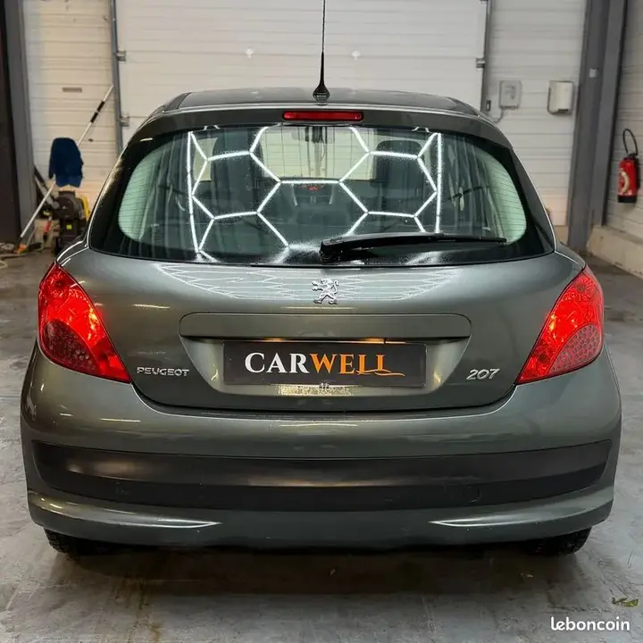 Peugeot 207 2007 photo 5