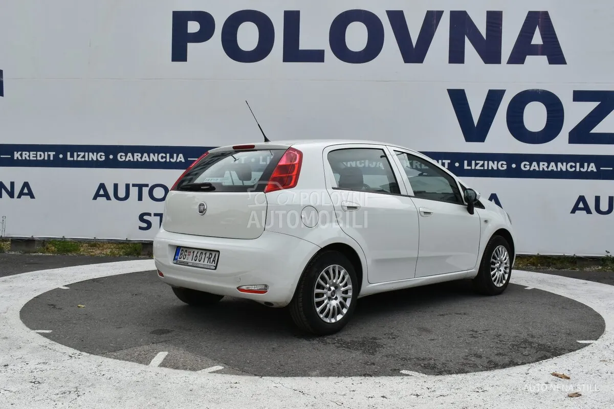 Fiat Grande Punto 2014 photo 5