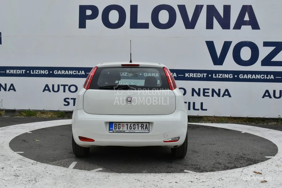 Fiat Grande Punto 2014 photo 4