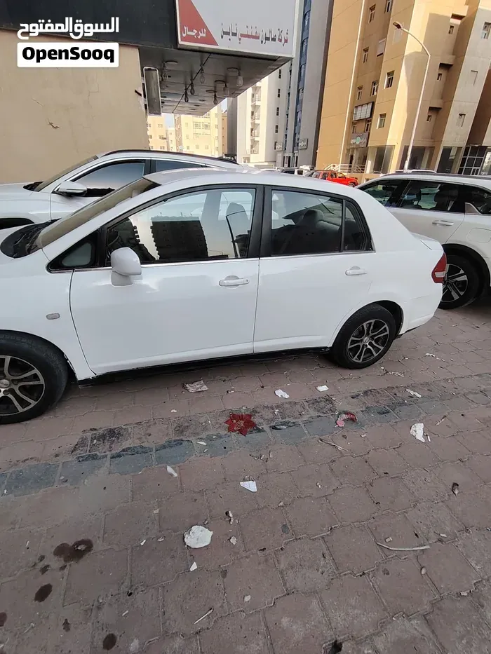 Nissan Tiida 2007 photo 4