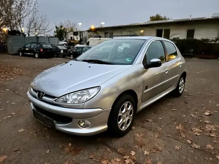 Peugeot 206