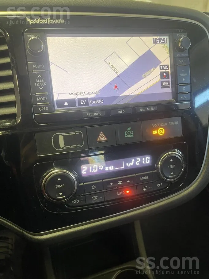 Mitsubishi Outlander 2013 photo 4