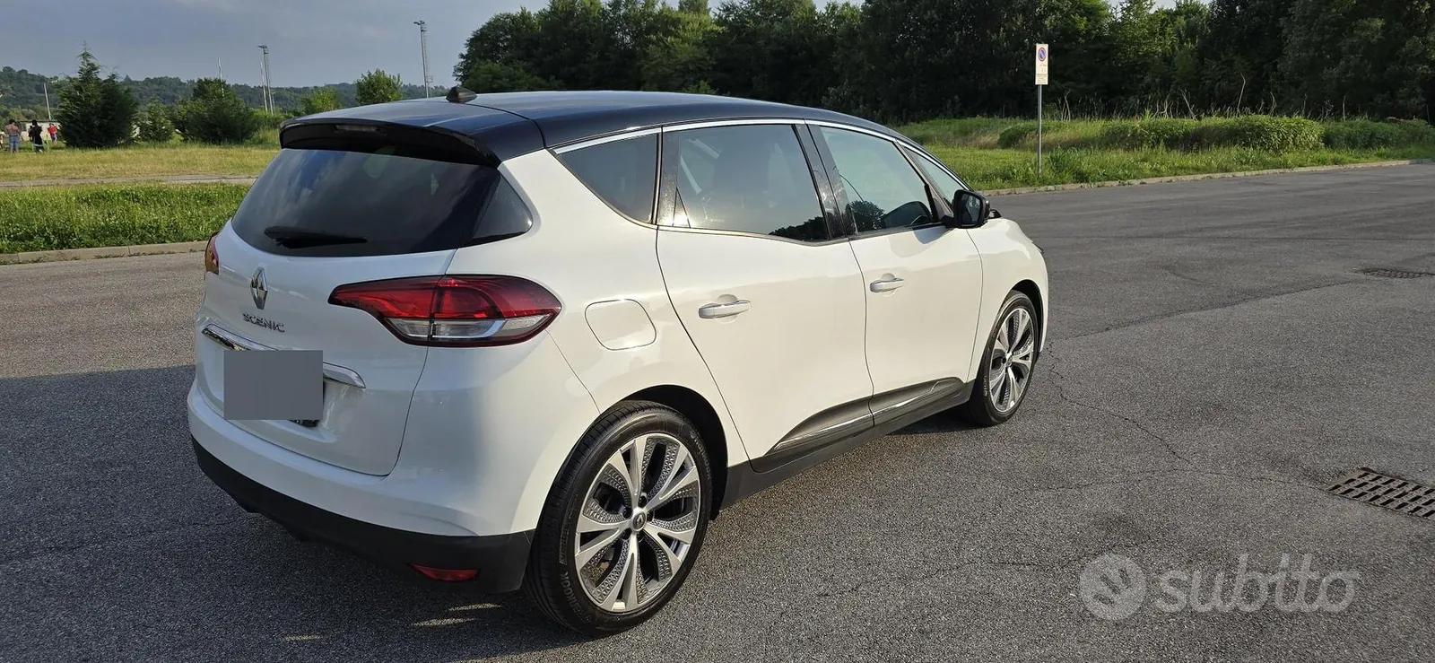 Renault Scenic 2017 photo 4