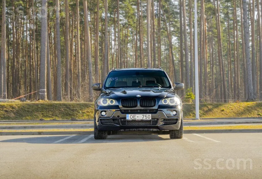 BMW X5 2010 photo 3