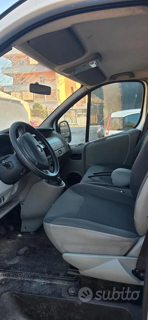 Opel Vivaro 2013 photo 3