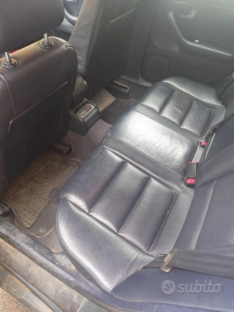 Audi A4 2002 photo 4
