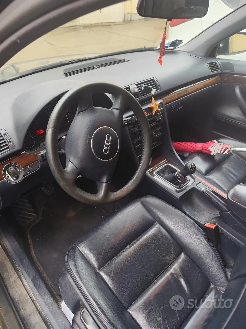 Audi A4 2002 photo 3