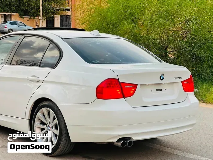 BMW 3 Series 2010 photo 4