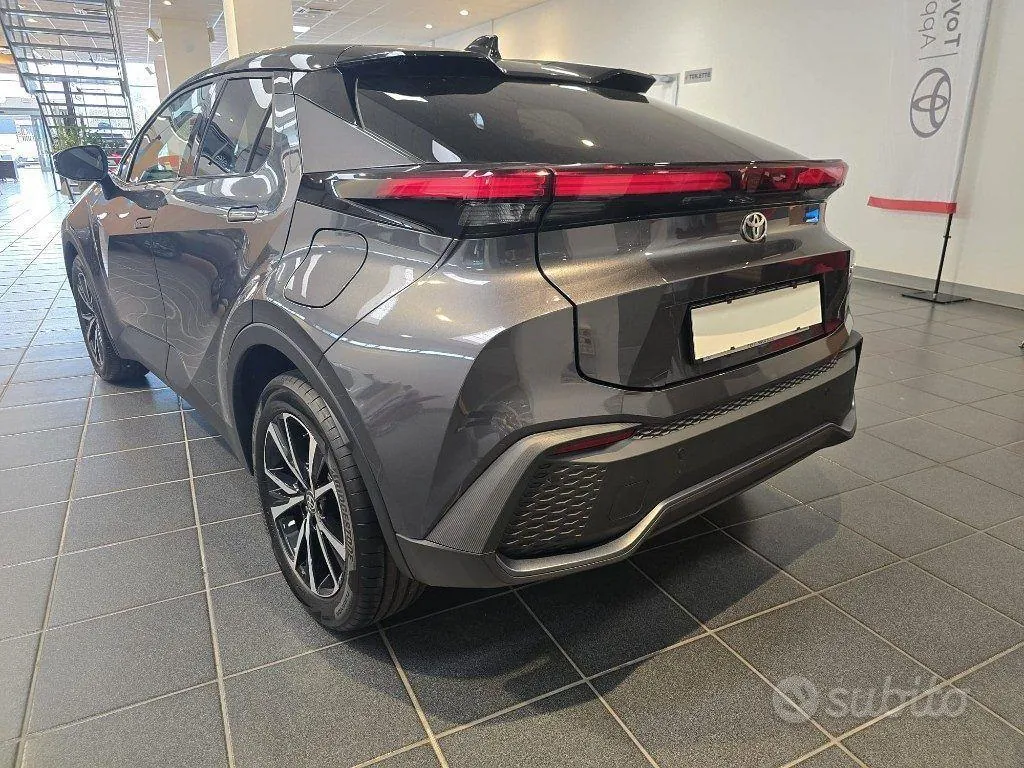 Toyota C-Hr 2026 photo 2