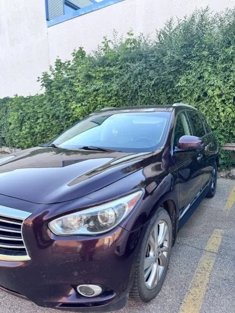 Infiniti Jx35 2013 photo 2