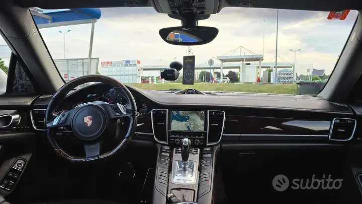 Porsche Panamera 2010 photo 5