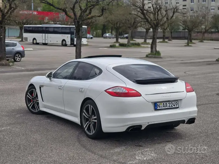 Porsche Panamera 2010 photo 3