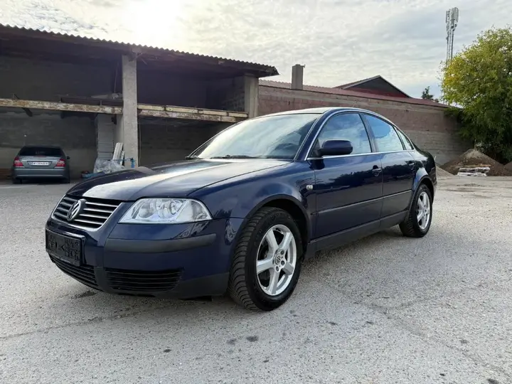 Volkswagen Passat 2003 photo 3