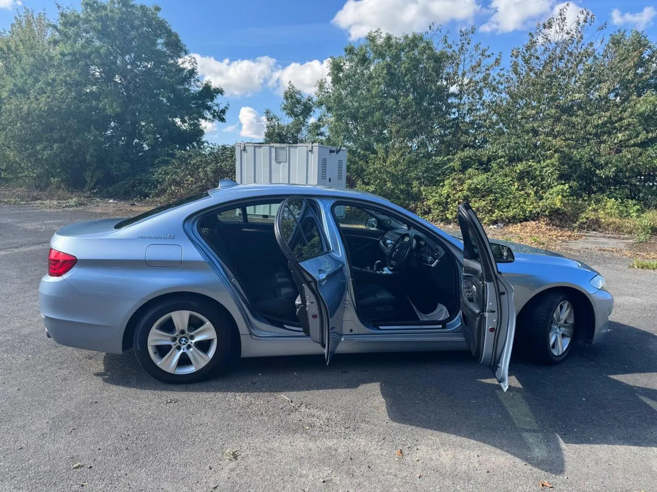 BMW 5 Series 2012 photo 5