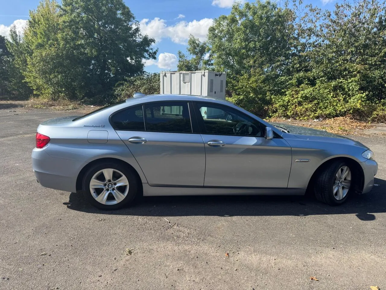 BMW 5 Series 2012 photo 3
