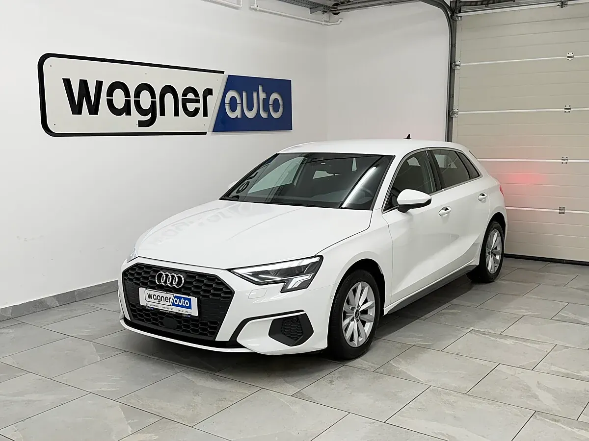 Audi A3 2022 photo 2