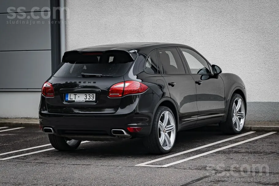 Porsche Cayenne 2011 photo 4