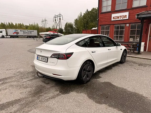 Tesla Model 3 2021 photo 4