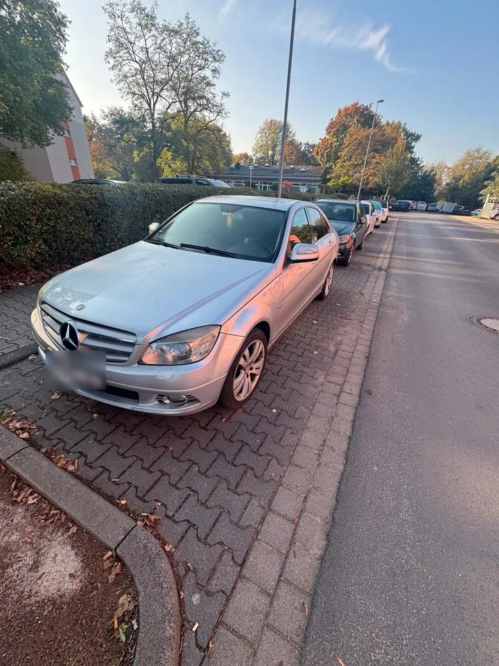 Mercedes-Benz C200