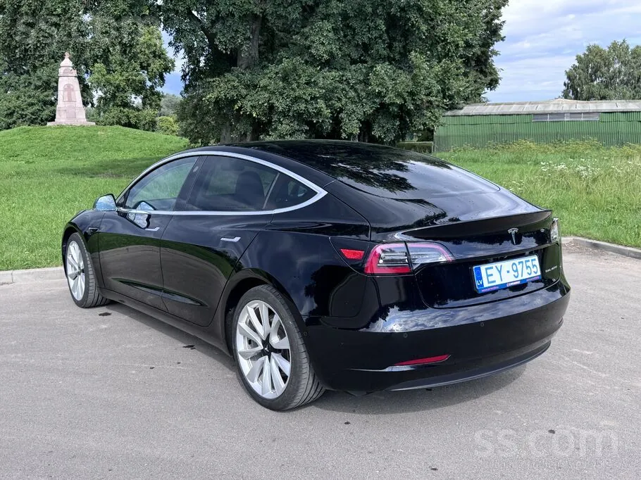 Tesla Model 3 2019 photo 4
