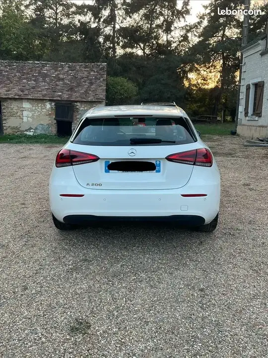 Mercedes-Benz A-Class 2018 photo 4