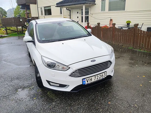 Ford Focus 2015 photo 3