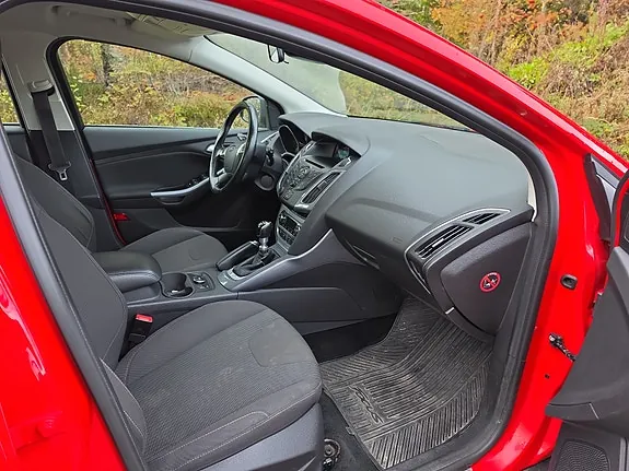 Ford Focus 2013 photo 4