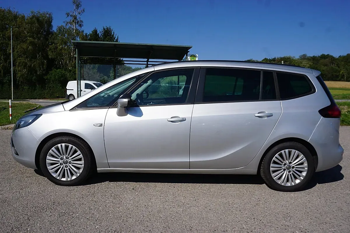 Opel Zafira 2016 photo 3